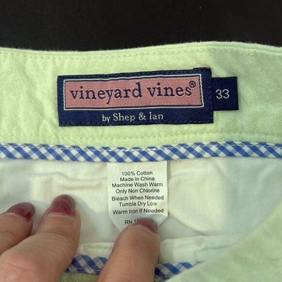 Vineyard‎ Vines Flat Front Bermuda Shorts. Size 33. Melon Green Cotton - Picture 4 of 5